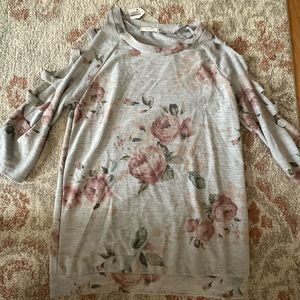 Gray with flowers cut out arm shirt size small
